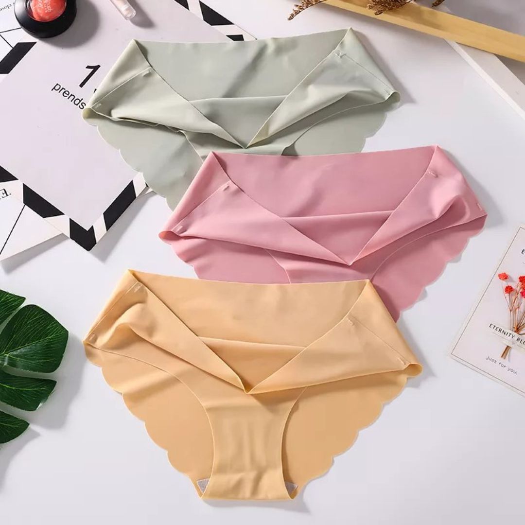 Amaframe™ – Nahtloser Slip mit Wellenrand und mittelhohem Bund